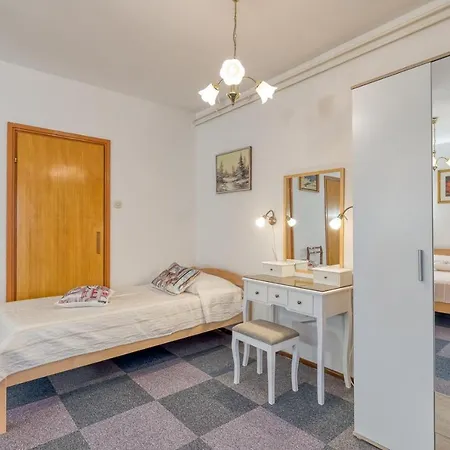 Complex Nevia Guest house