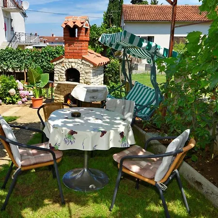 Complex Nevia Guest house